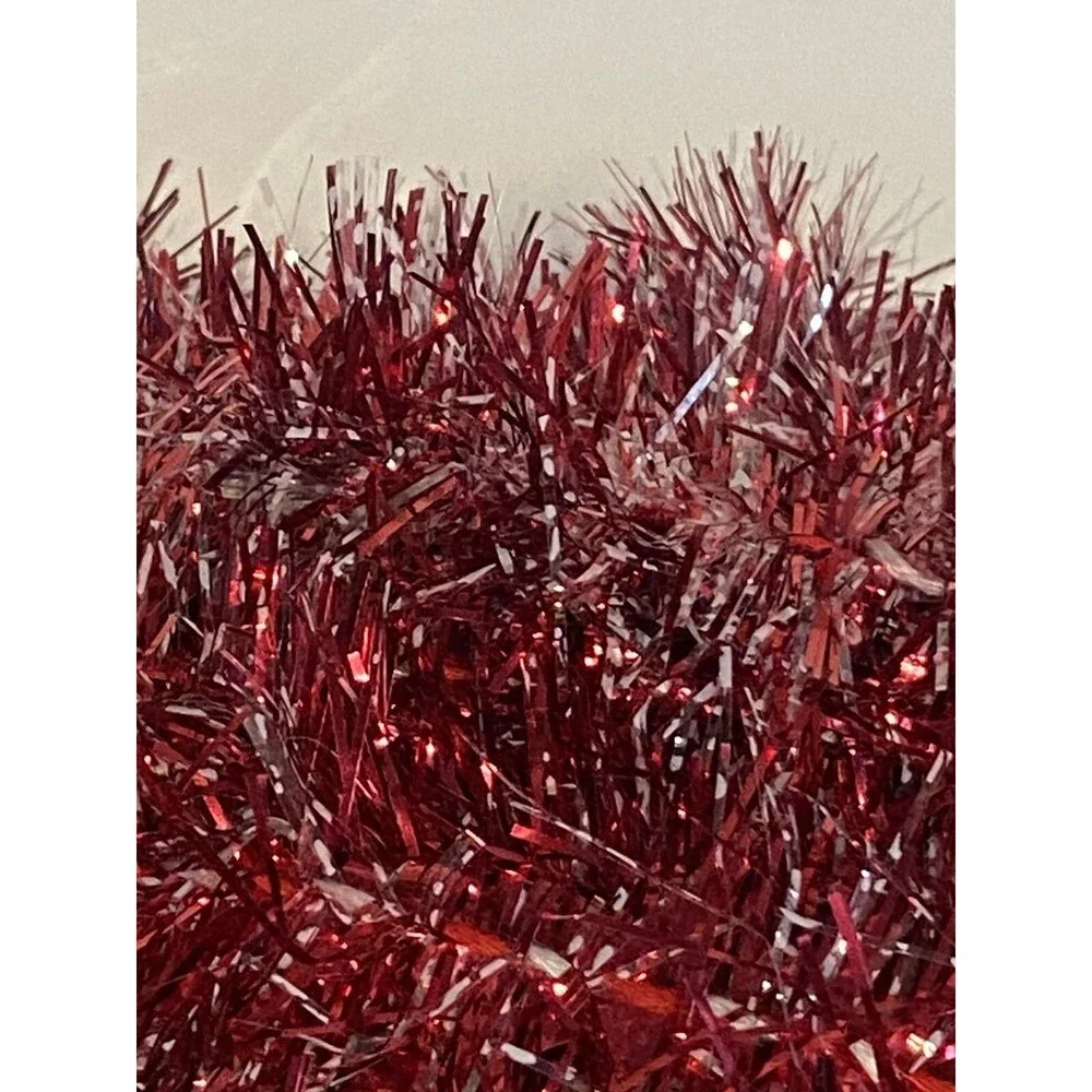 Roundtree & Yorke red white